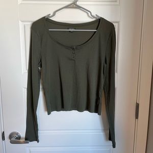 NWOT Wild Fable cropped tee